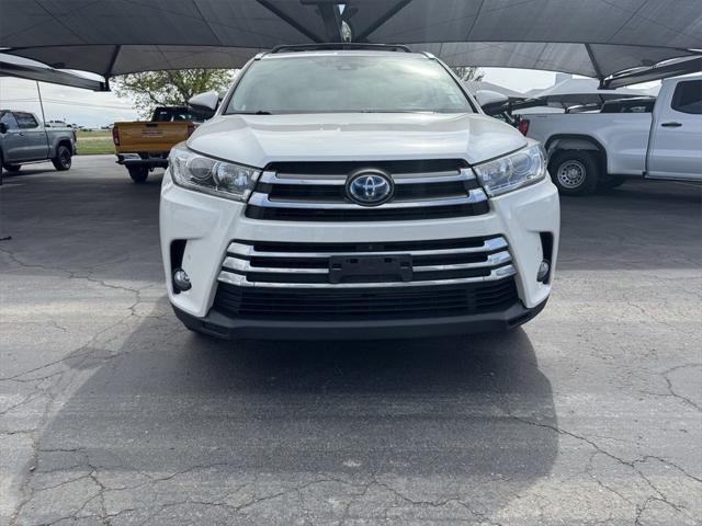 used 2017 Toyota Highlander Hybrid car, priced at $27,999