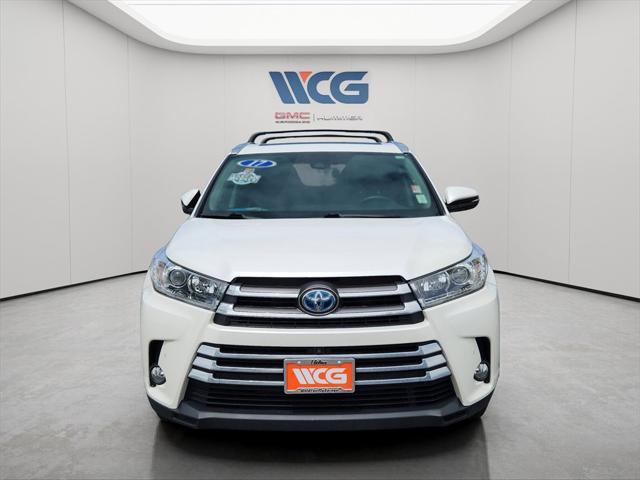 used 2017 Toyota Highlander Hybrid car, priced at $27,999