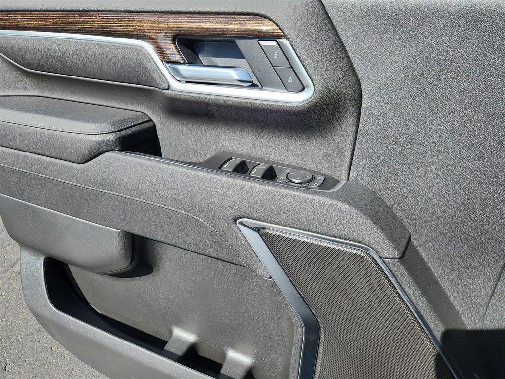 new 2025 GMC Sierra 2500 car, priced at $65,174