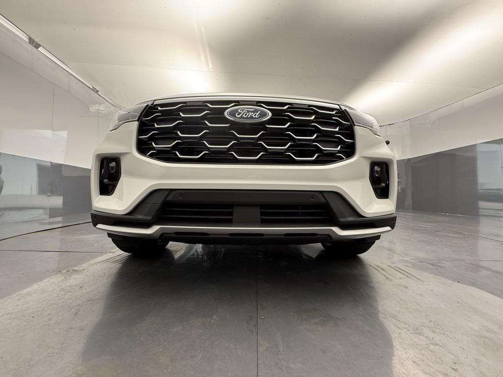 new 2025 Ford Explorer car, priced at $57,528