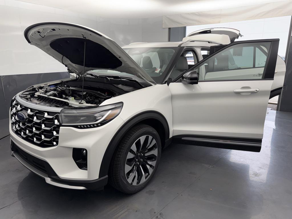 new 2025 Ford Explorer car, priced at $57,528