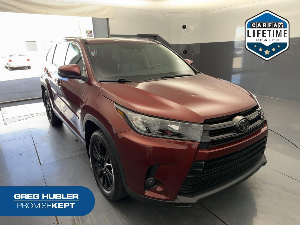 used 2019 Toyota Highlander car, priced at $26,899