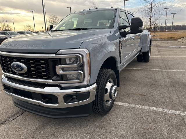 new 2025 Ford F-350 car, priced at $90,100