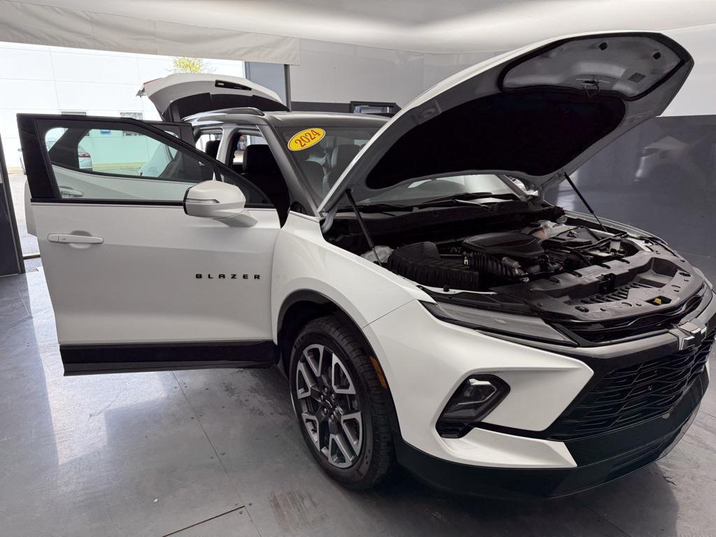 used 2024 Chevrolet Blazer car, priced at $34,991