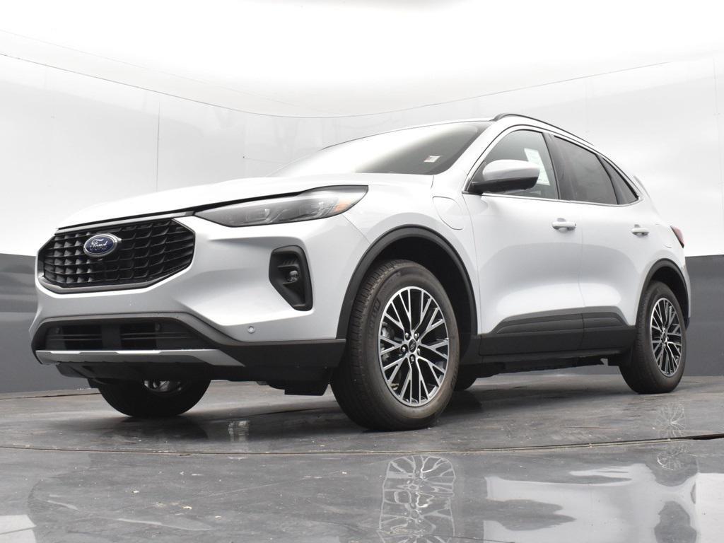 new 2025 Ford Escape PHEV car, priced at $44,400