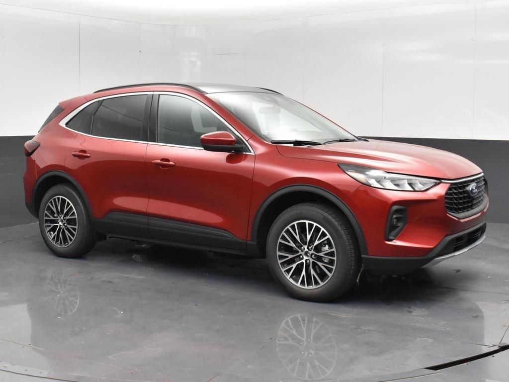 new 2025 Ford Escape PHEV car, priced at $40,179