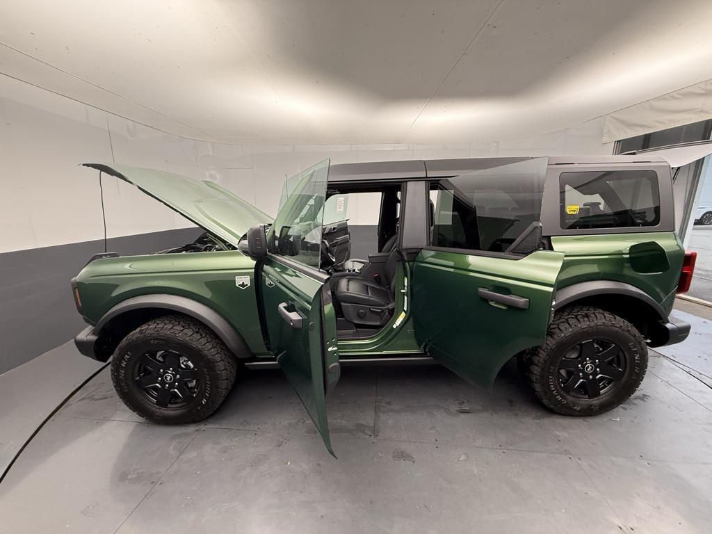 new 2025 Ford Bronco car, priced at $51,995