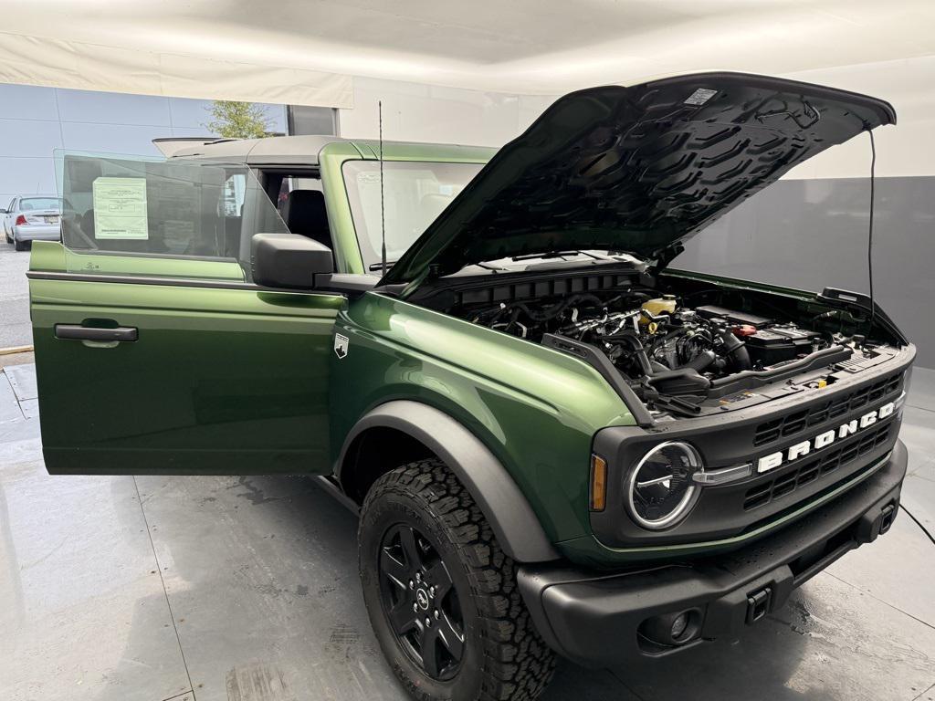 new 2025 Ford Bronco car, priced at $51,995
