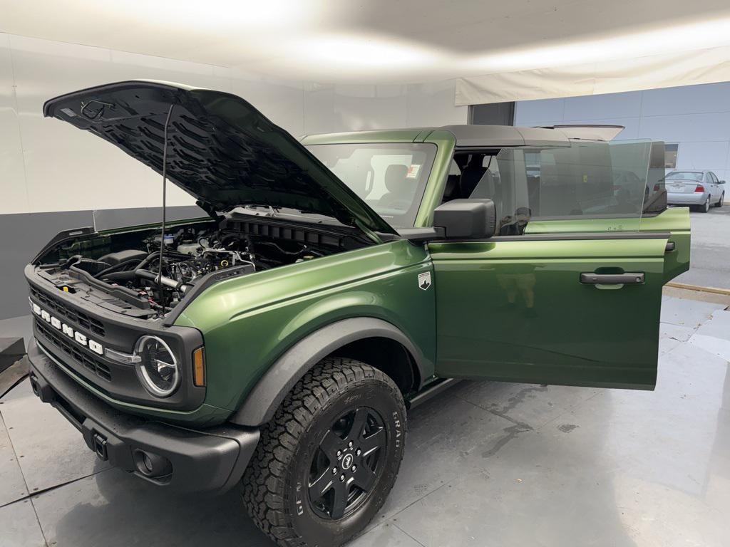 new 2025 Ford Bronco car, priced at $51,995