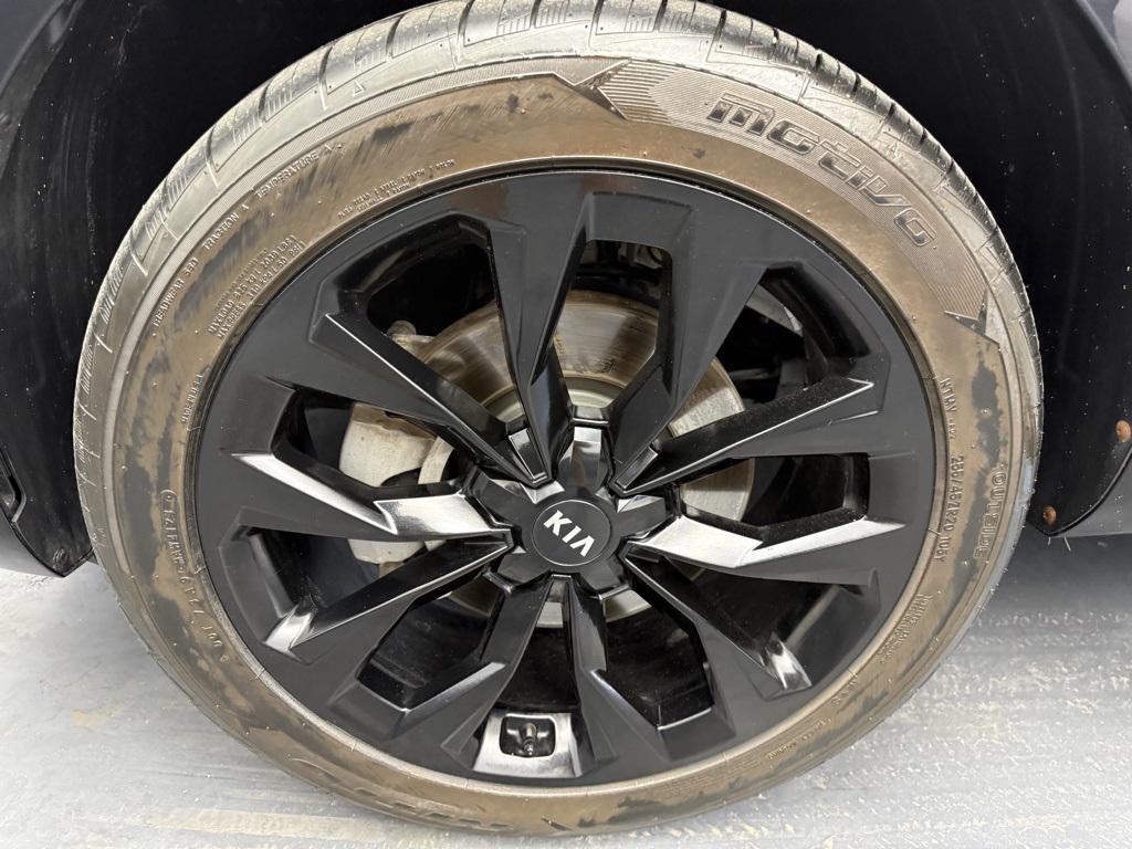 used 2021 Kia Sorento car, priced at $23,420
