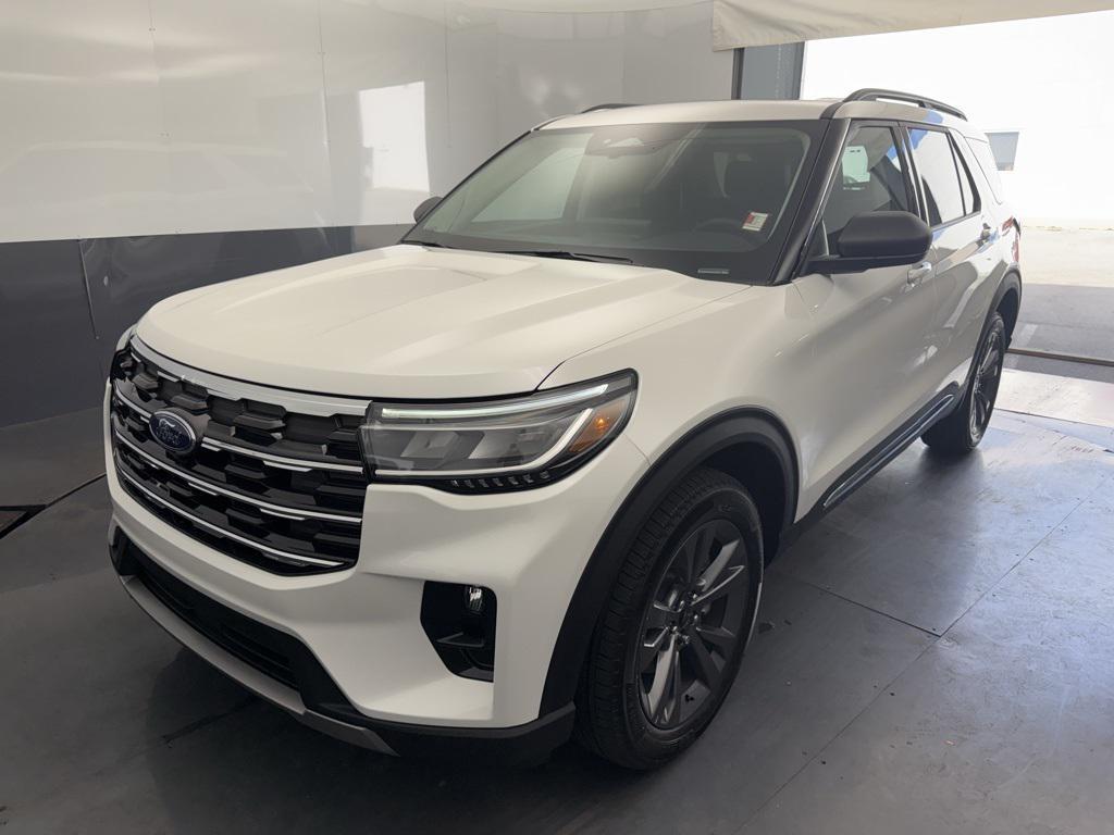 new 2025 Ford Explorer car, priced at $49,522