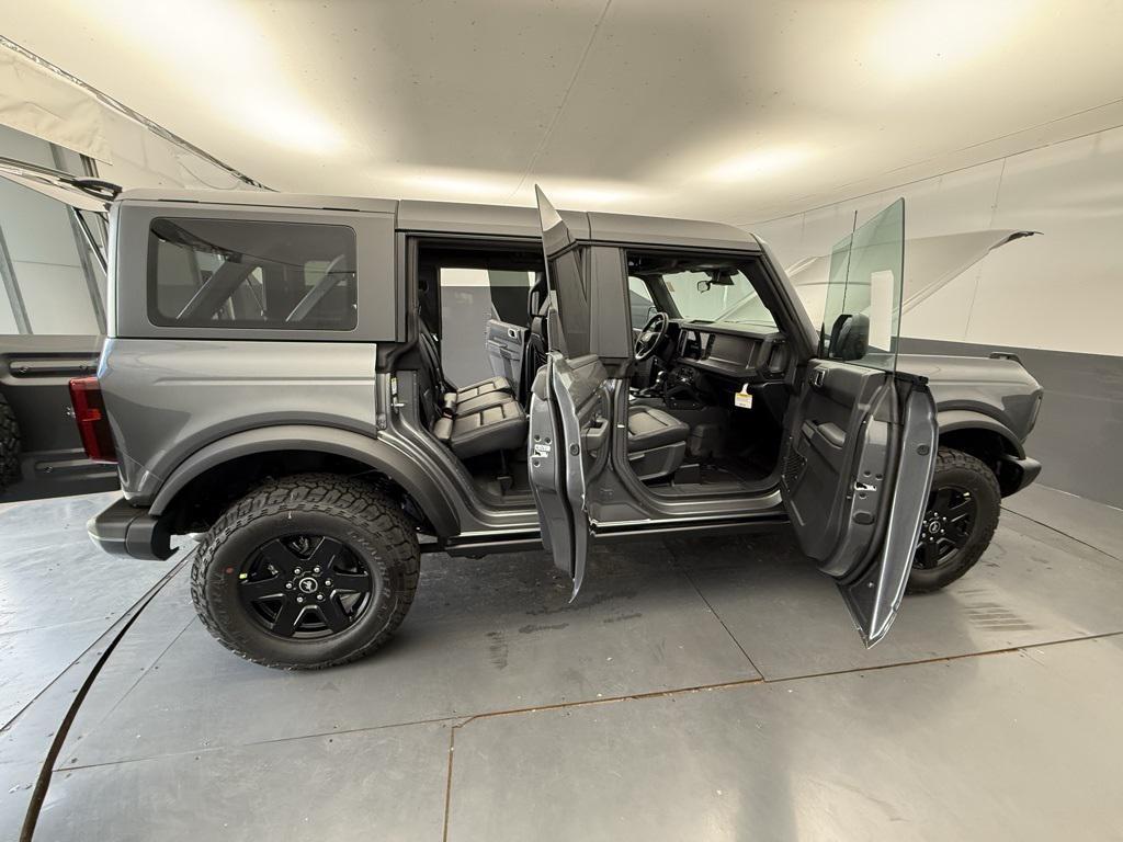 new 2025 Ford Bronco car, priced at $51,556