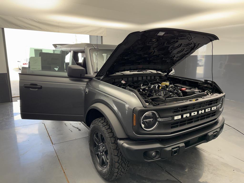 new 2025 Ford Bronco car, priced at $51,556
