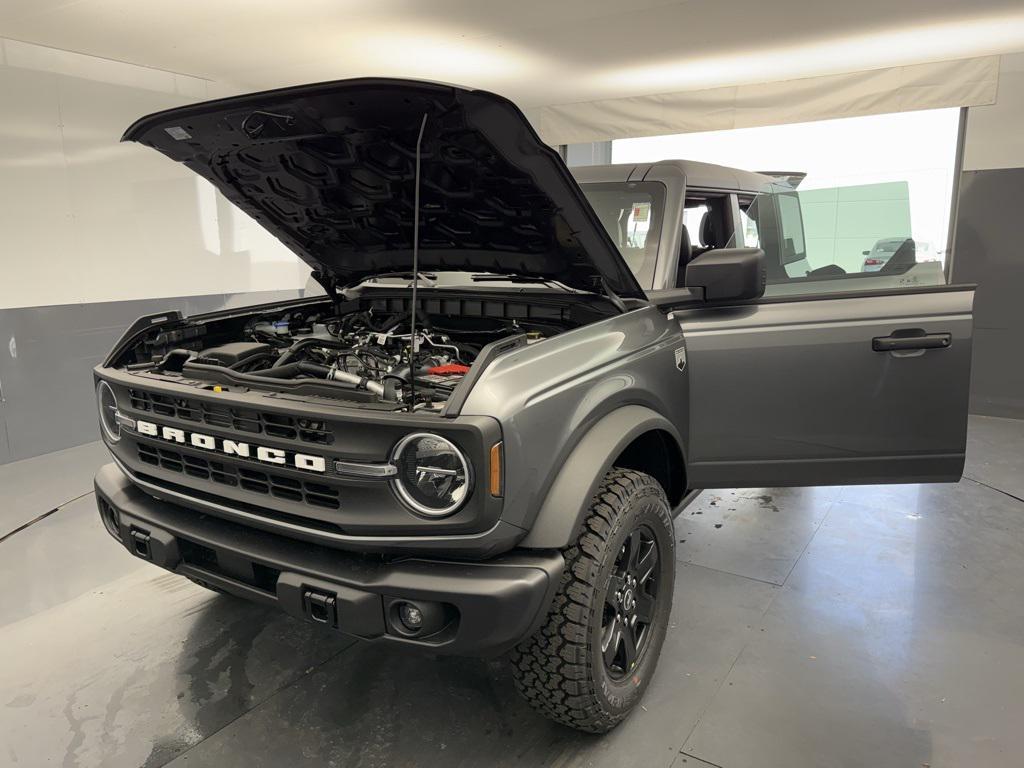new 2025 Ford Bronco car, priced at $51,556
