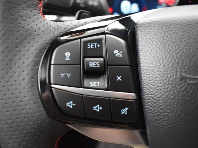 new 2025 Ford Explorer car, priced at $59,780