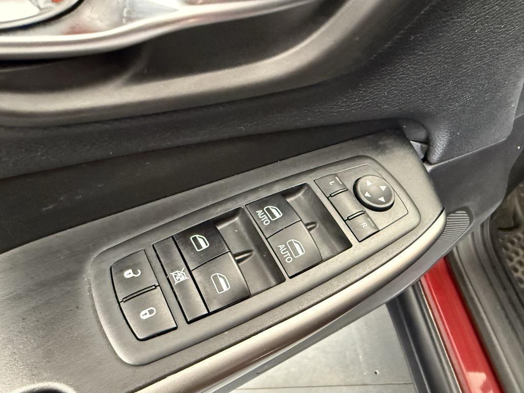 used 2020 Jeep Cherokee car, priced at $17,999