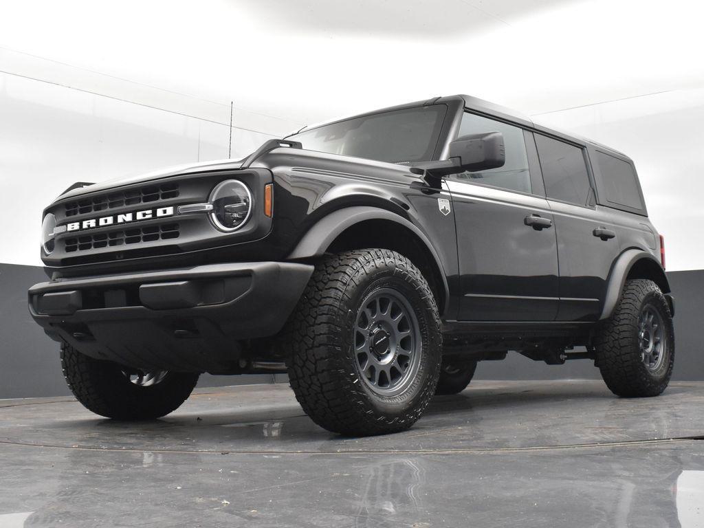 new 2025 Ford Bronco car, priced at $53,895