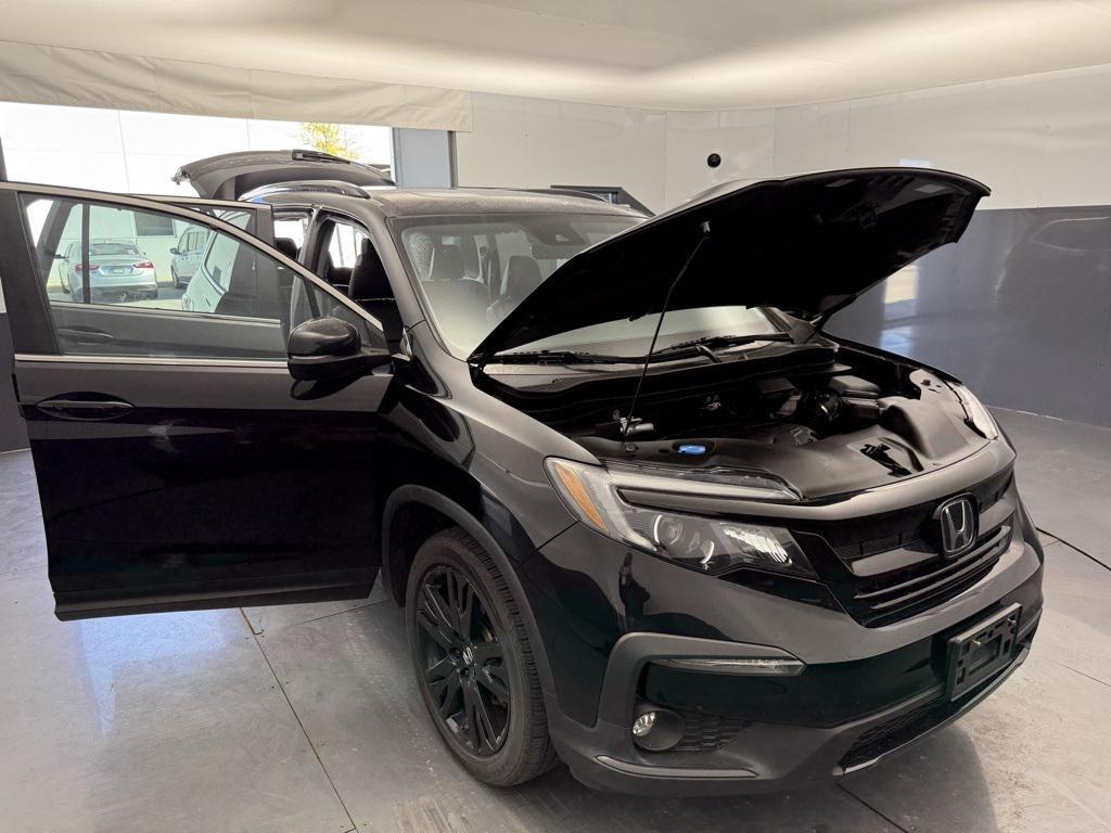 used 2022 Honda Pilot car, priced at $29,999