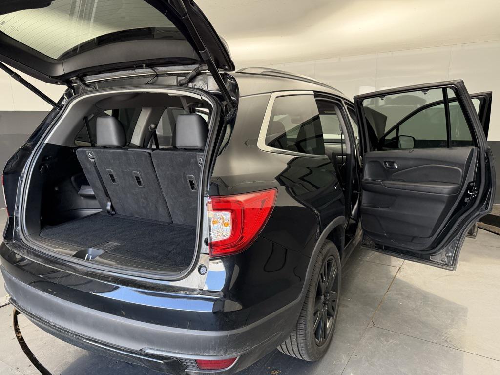 used 2022 Honda Pilot car, priced at $29,999