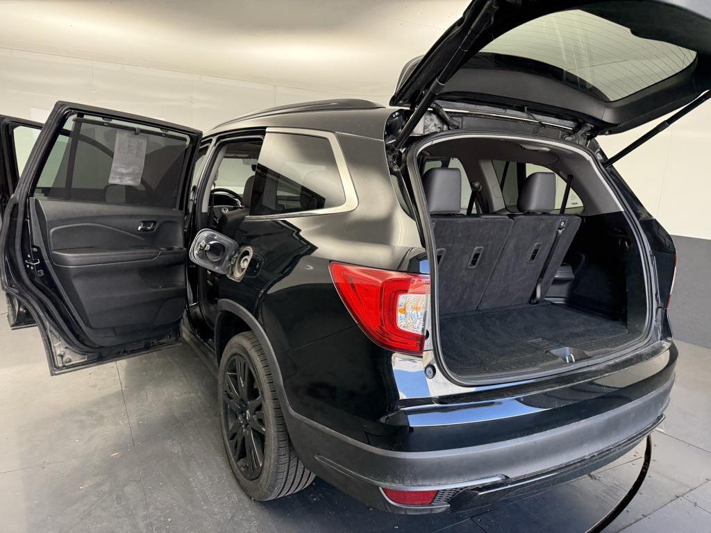 used 2022 Honda Pilot car, priced at $29,999