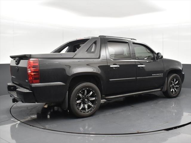 used 2008 Chevrolet Avalanche car, priced at $9,898