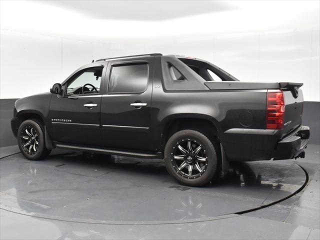 used 2008 Chevrolet Avalanche car, priced at $9,898