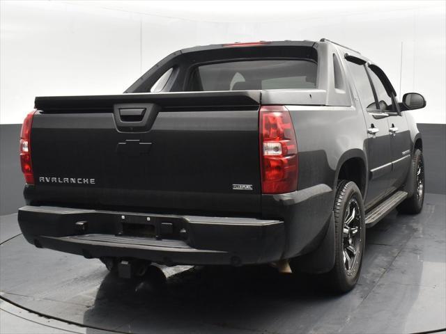 used 2008 Chevrolet Avalanche car, priced at $9,898