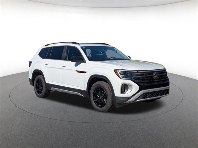 new 2025 Volkswagen Atlas car, priced at $41,132