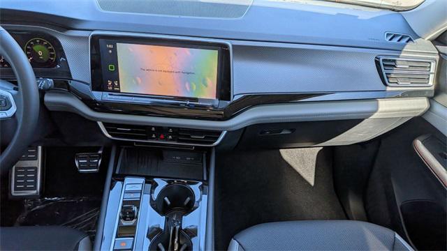 new 2025 Volkswagen Atlas car, priced at $41,132