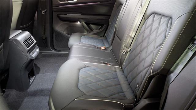 new 2026 Volkswagen Atlas Cross Sport car, priced at $52,261