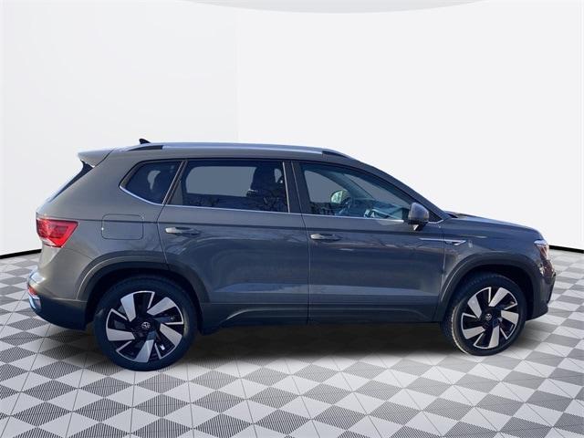 new 2024 Volkswagen Taos car, priced at $33,148