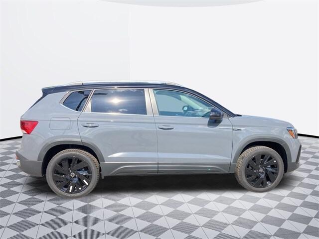 new 2024 Volkswagen Taos car, priced at $31,327