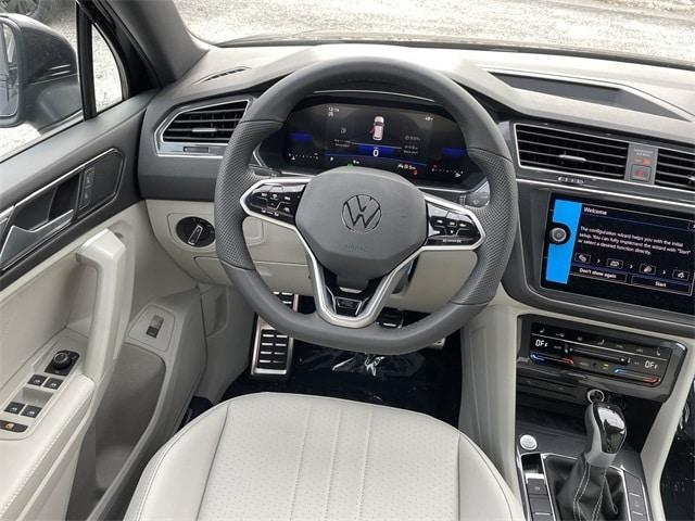 new 2024 Volkswagen Tiguan car, priced at $33,979