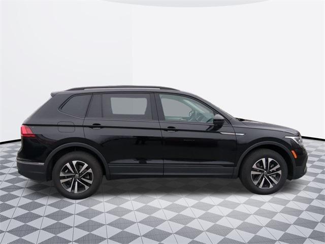 new 2024 Volkswagen Tiguan car, priced at $31,311