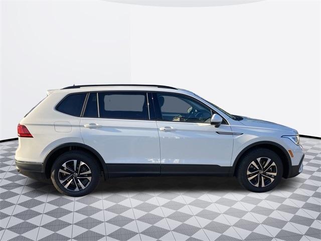 new 2024 Volkswagen Tiguan car, priced at $28,674