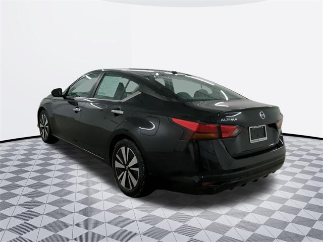 used 2022 Nissan Altima car, priced at $17,000