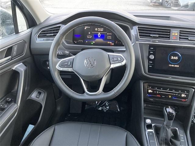 new 2024 Volkswagen Tiguan car, priced at $33,446