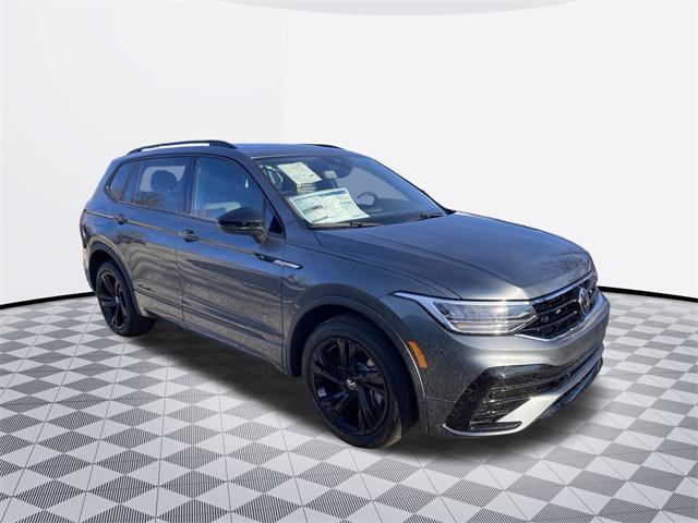 new 2024 Volkswagen Tiguan car, priced at $33,013