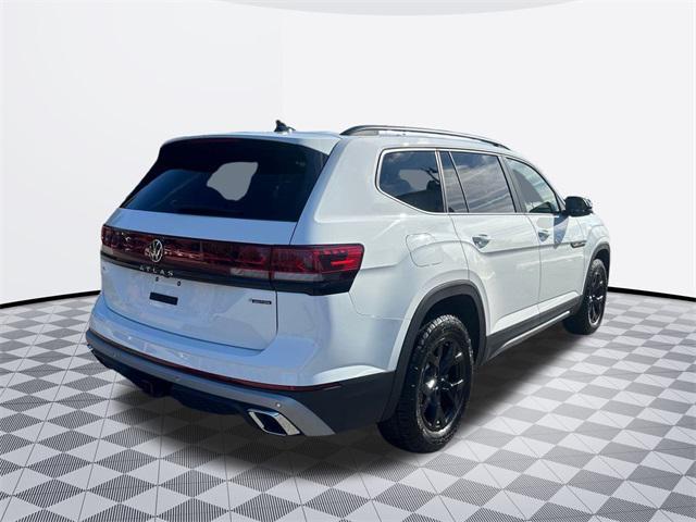 new 2025 Volkswagen Atlas car, priced at $48,111