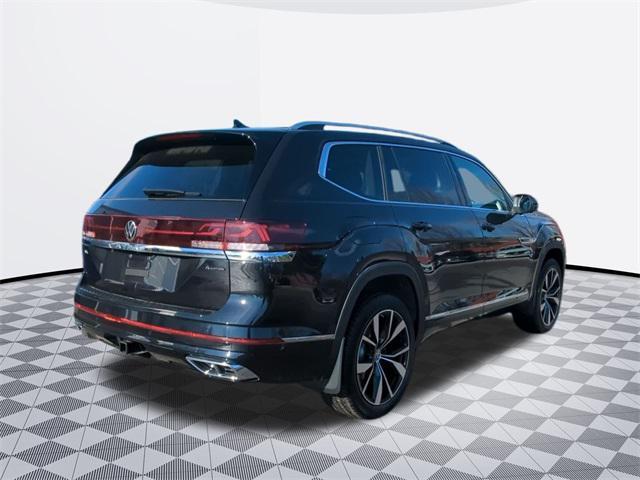 new 2024 Volkswagen Atlas car, priced at $49,328