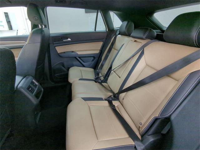 used 2021 Volkswagen Atlas Cross Sport car, priced at $23,595