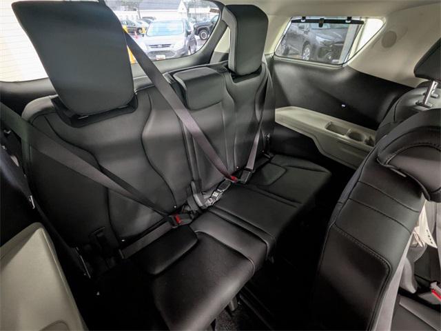 used 2024 Kia Carnival car, priced at $35,989