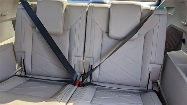 new 2026 Volkswagen Atlas car, priced at $45,193