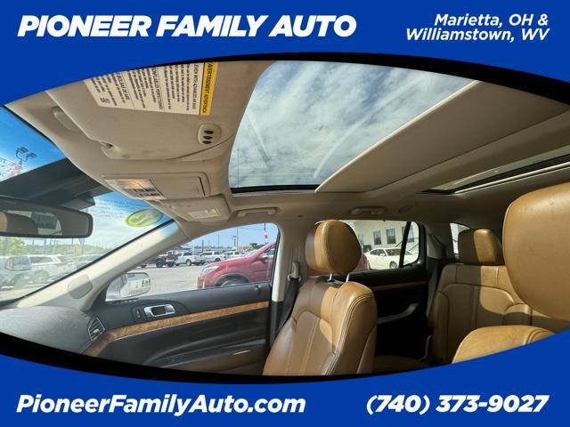used 2012 Lincoln MKT car