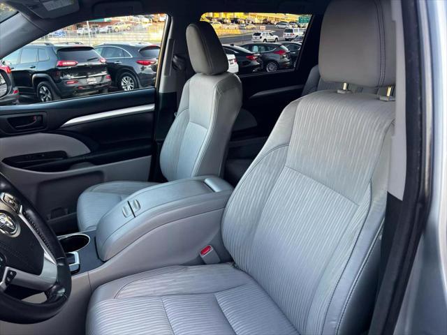 used 2015 Toyota Highlander car, priced at $14,995