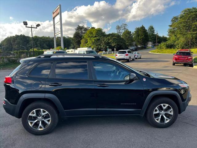 used 2017 Jeep Cherokee car, priced at $10,995