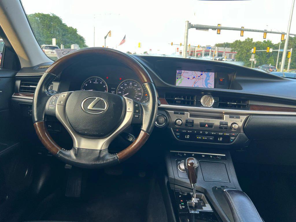 used 2013 Lexus ES 350 car, priced at $10,995