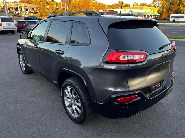 used 2018 Jeep Cherokee car, priced at $12,995