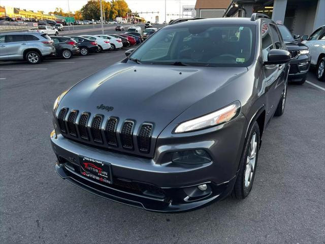 used 2018 Jeep Cherokee car, priced at $12,995