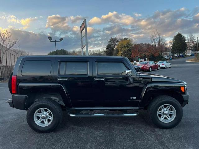 used 2010 Hummer H3 car, priced at $14,995